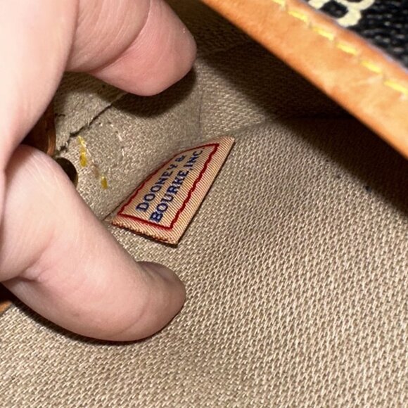 Dooney & Bourke Black & Tan Monogram Small Wristlet Purse Leather Strap - Picture 6 of 6